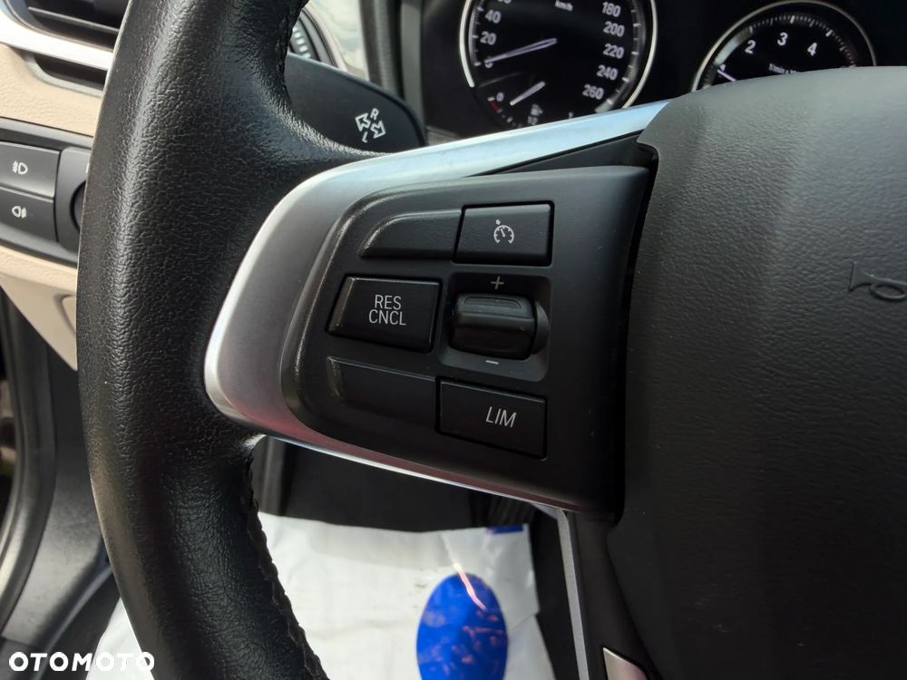 BMW X1 sDrive18i GPF xLine - 25