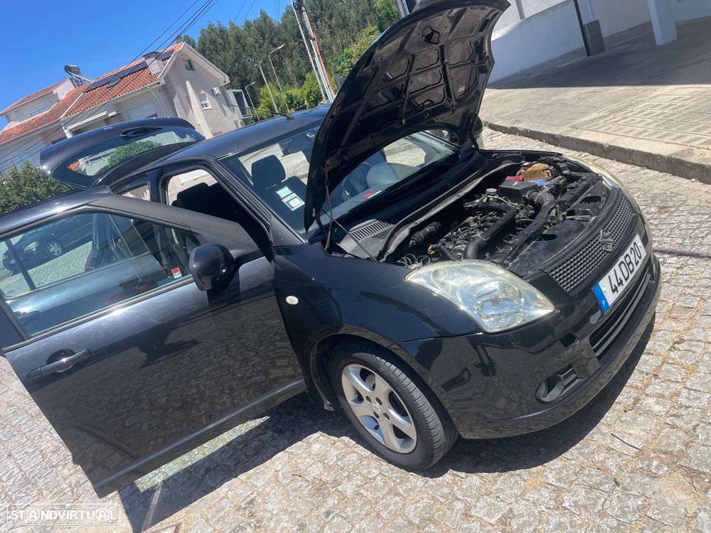 Suzuki Swift 1.3 DDiS GL - 8