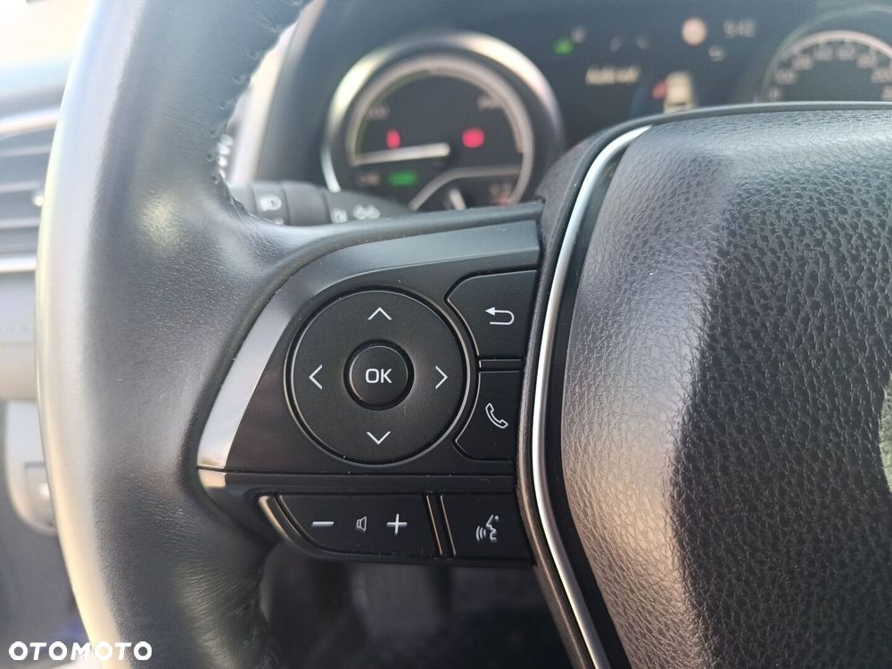 Toyota Camry 2.5 Hybrid Comfort CVT - 23