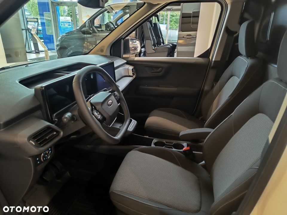 Ford Transit Courier - 9