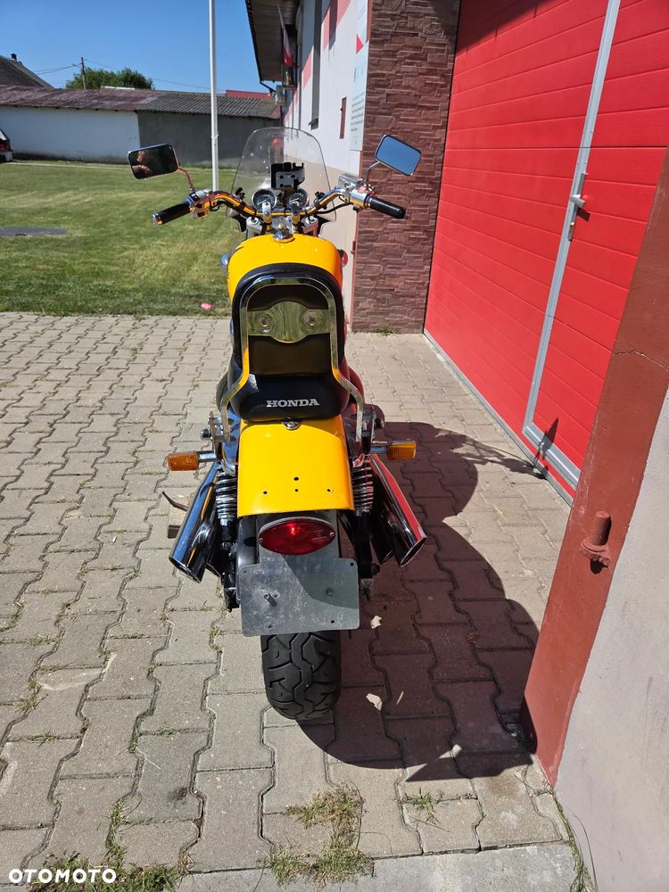 Honda VF - 13