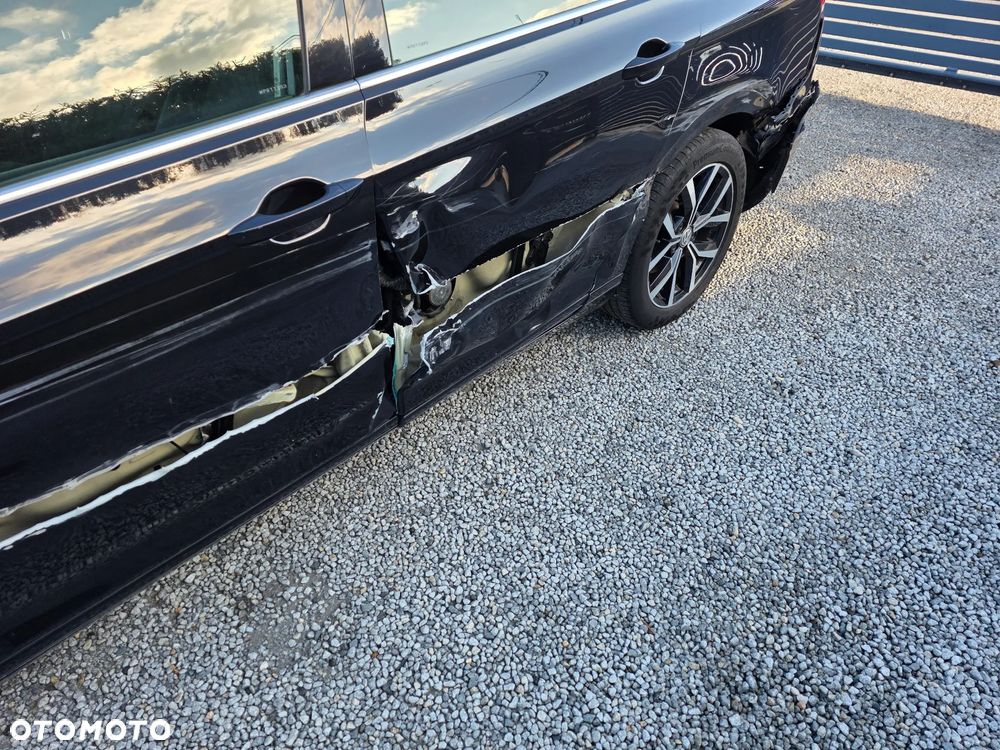Volkswagen Passat 1.6 TDI SCR DSG Comfortline - 18