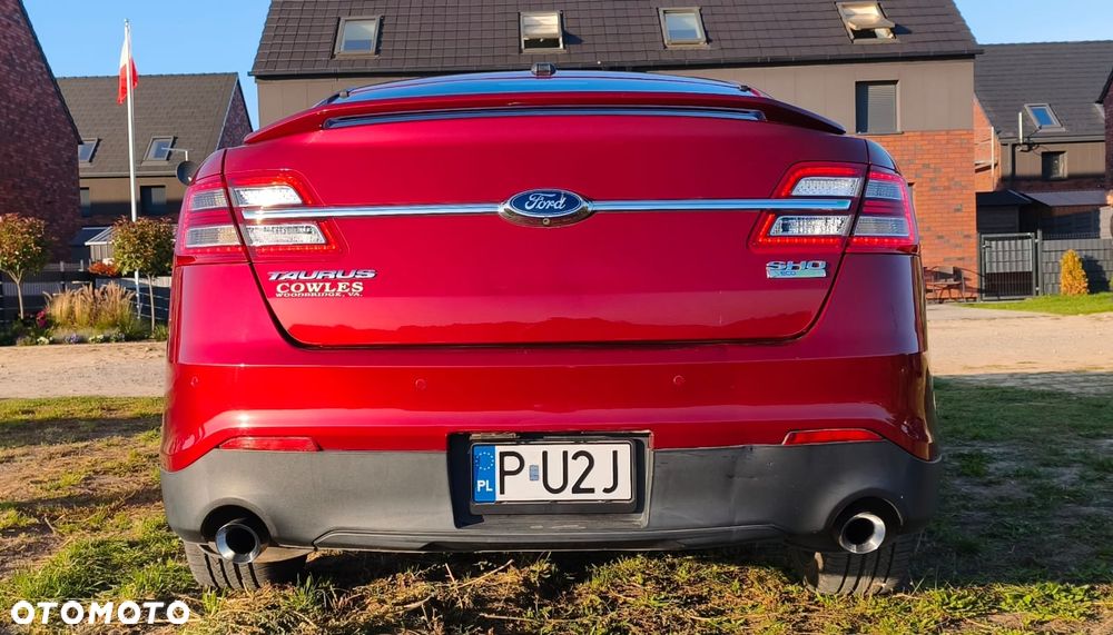 Ford Taurus - 5