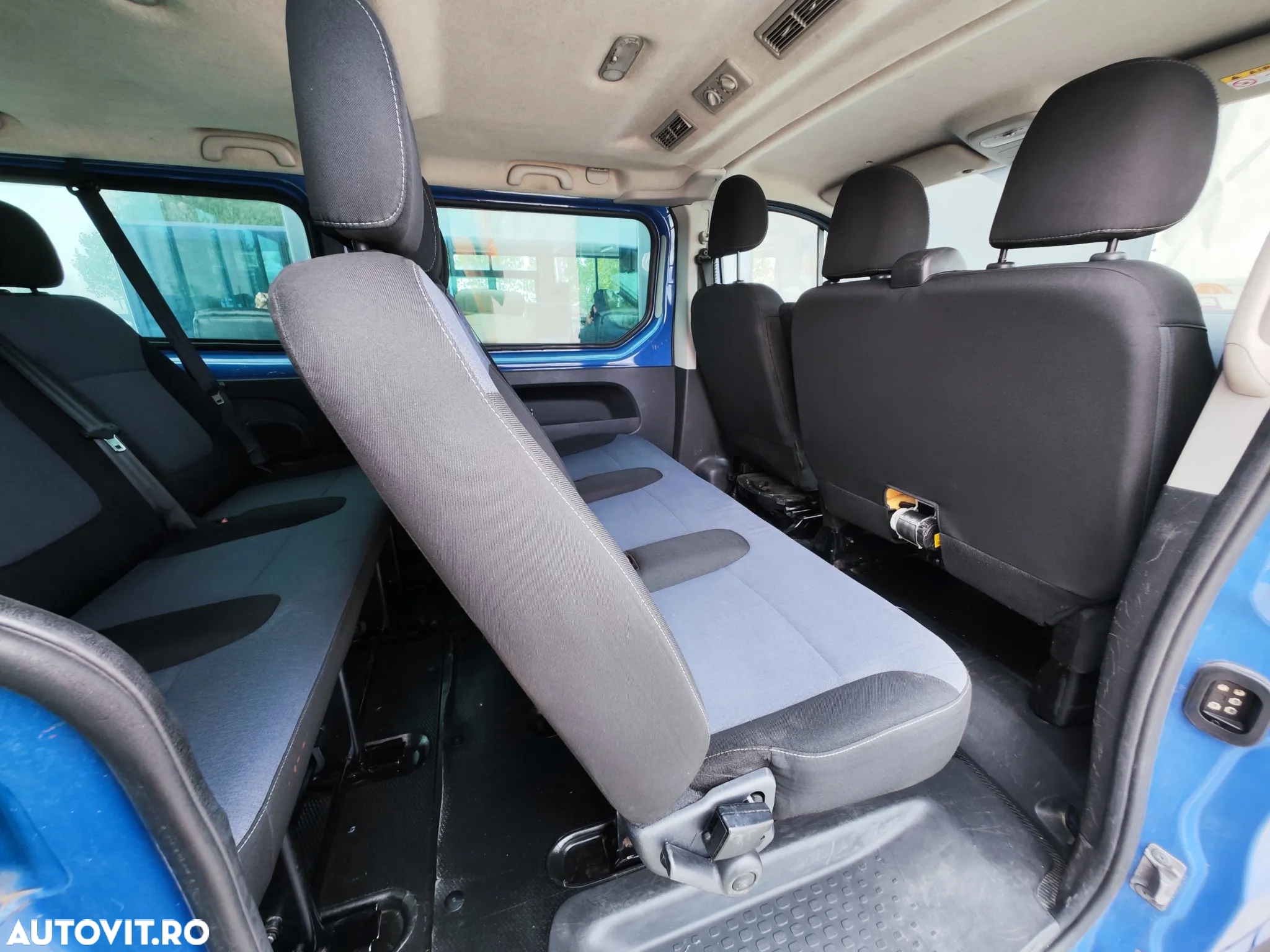 Opel Vivaro - 23