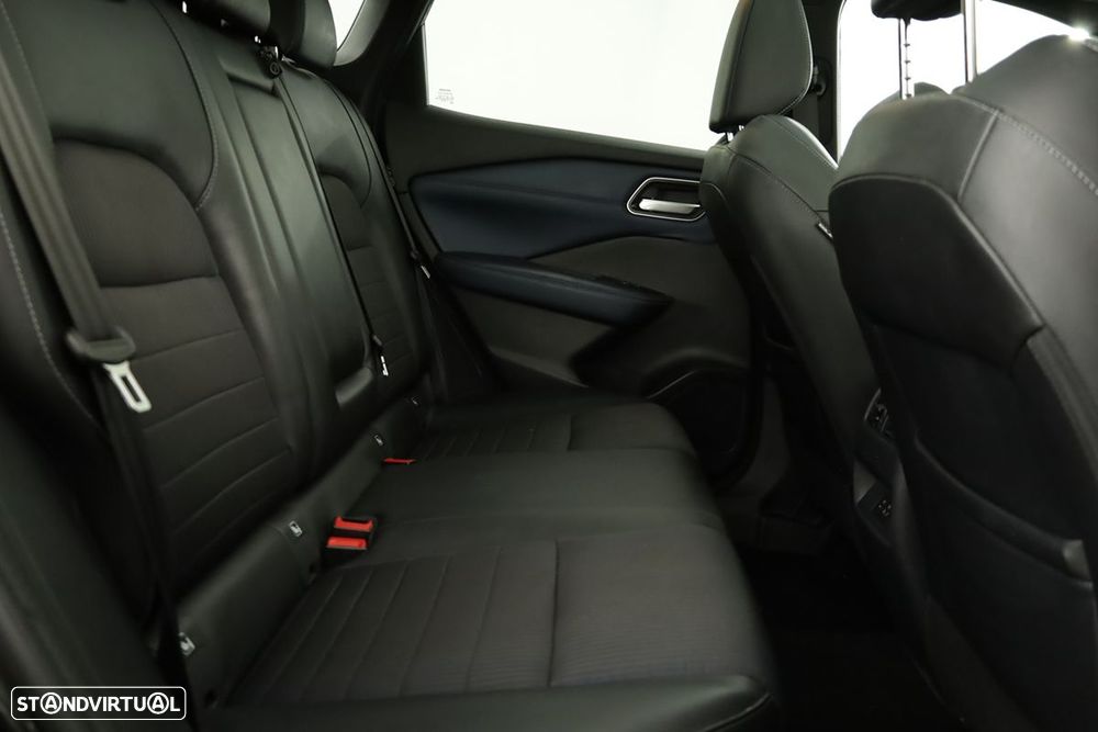 Nissan Qashqai 1.3 DIG-T Tekna - 22