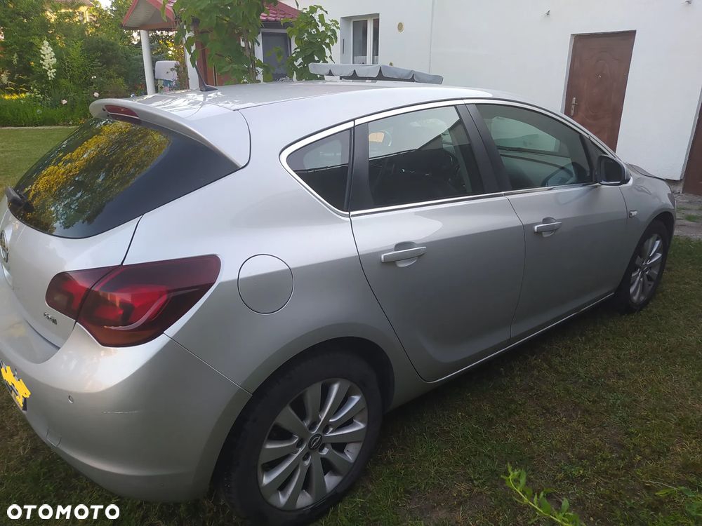 Opel Astra 1.7 CDTI - 2