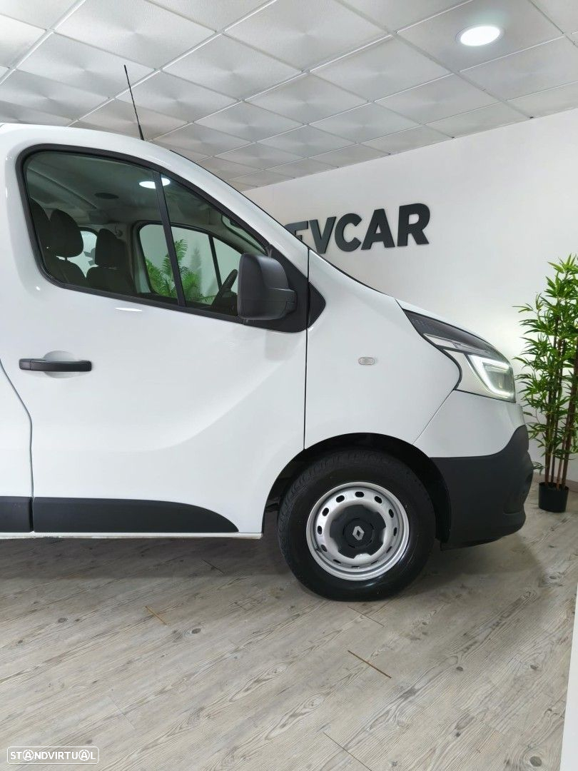 Renault Trafic 2.0 dCi L2H1 1.2T - 8