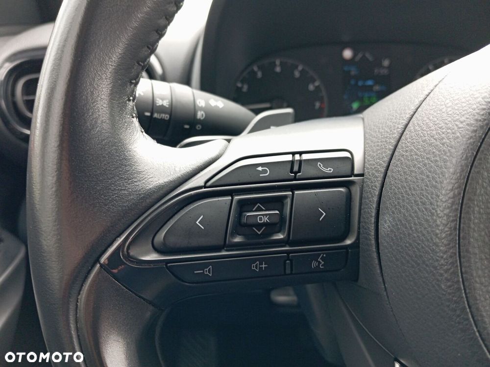 Toyota Yaris 1.5 Comfort CVT - 15