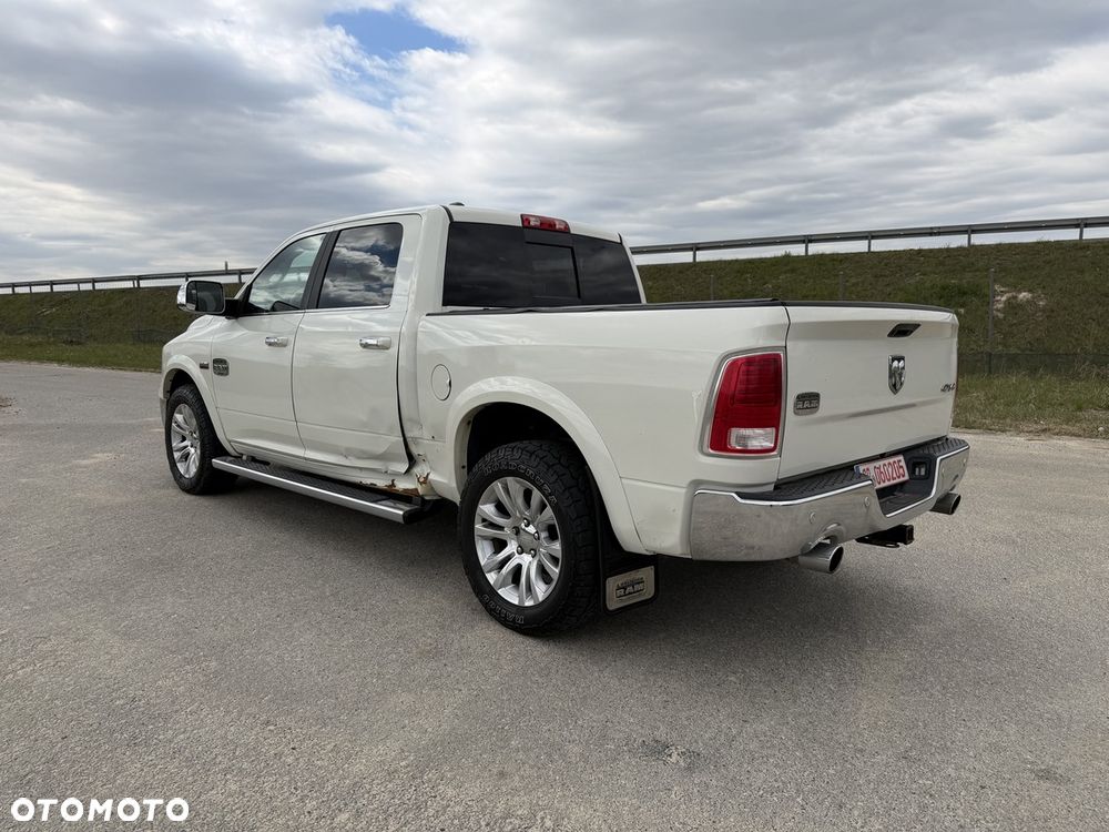RAM 1500 5.7 Crew Cab Shortbed Limited Black - 15