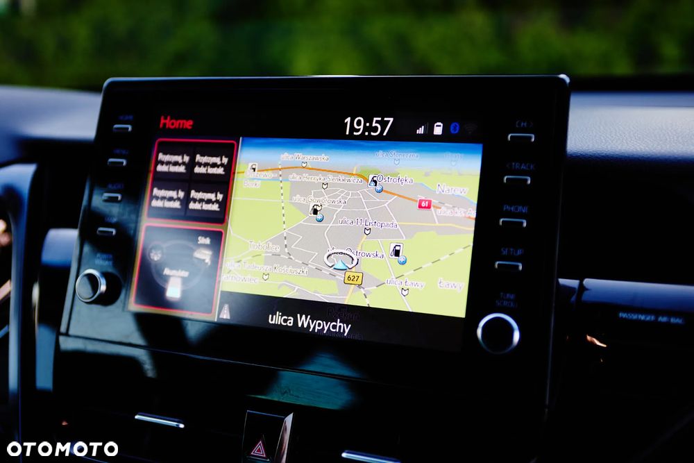 Toyota Camry 2.5 Hybrid Executive CVT - 33