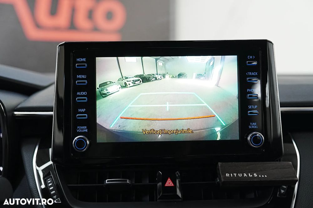 Toyota Corolla 1.8 HSD Dynamic - 27