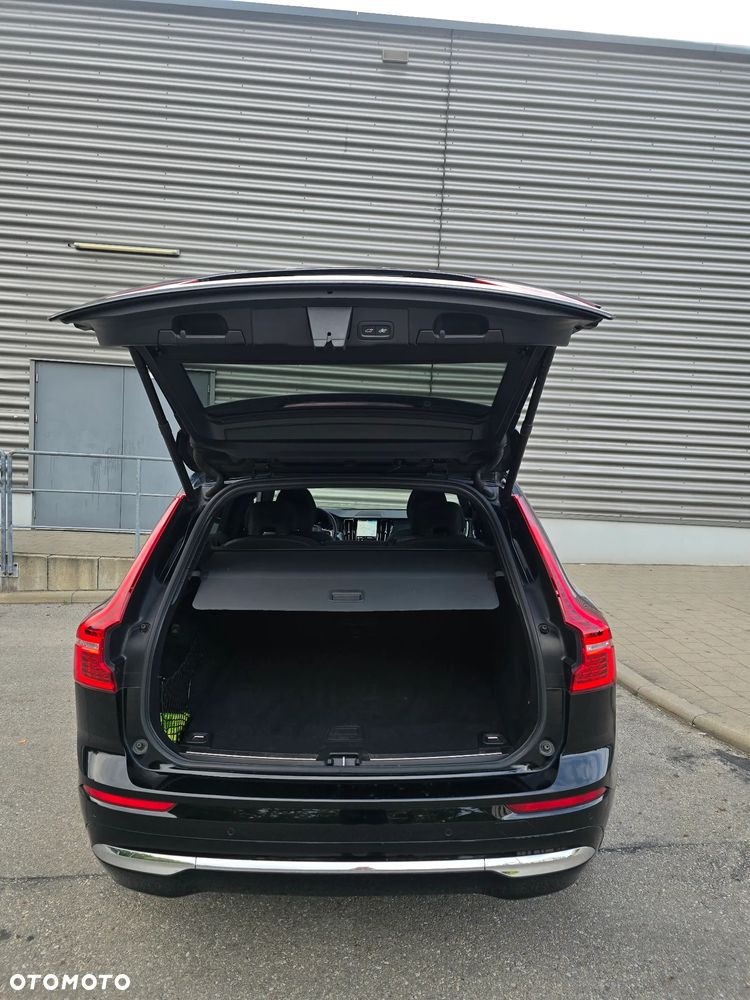 Volvo XC 60 B4 D AWD Ultimate Bright - 28