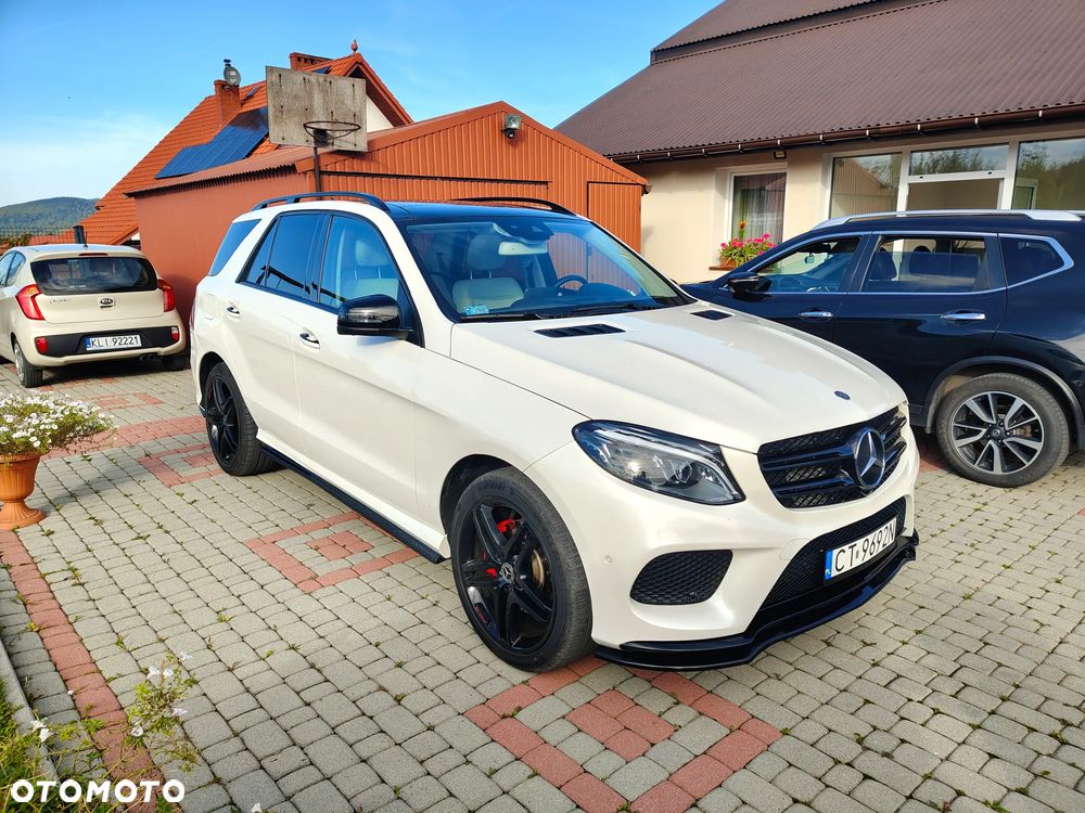 Mercedes-Benz GLE 350 d 4-Matic - 2