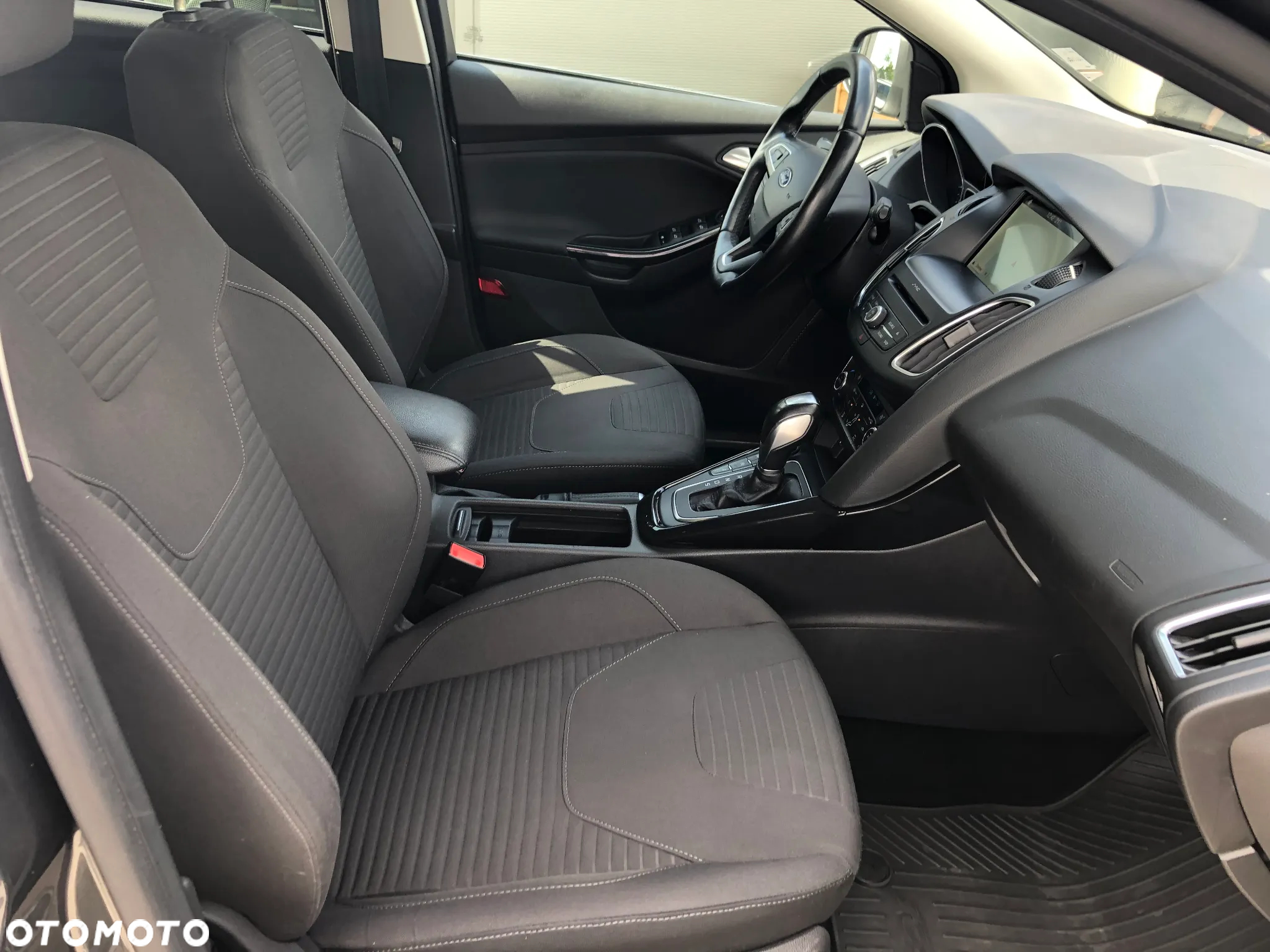 Ford Focus 1.0 EcoBoost Titanium - 17