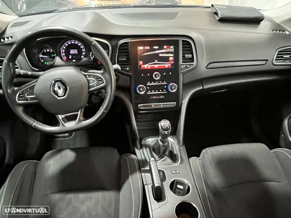 Renault Mégane Sport Tourer - 8