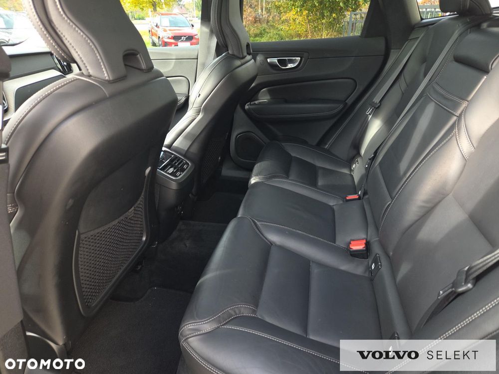 Volvo XC 60 B4 D AWD Geartronic Inscription - 14