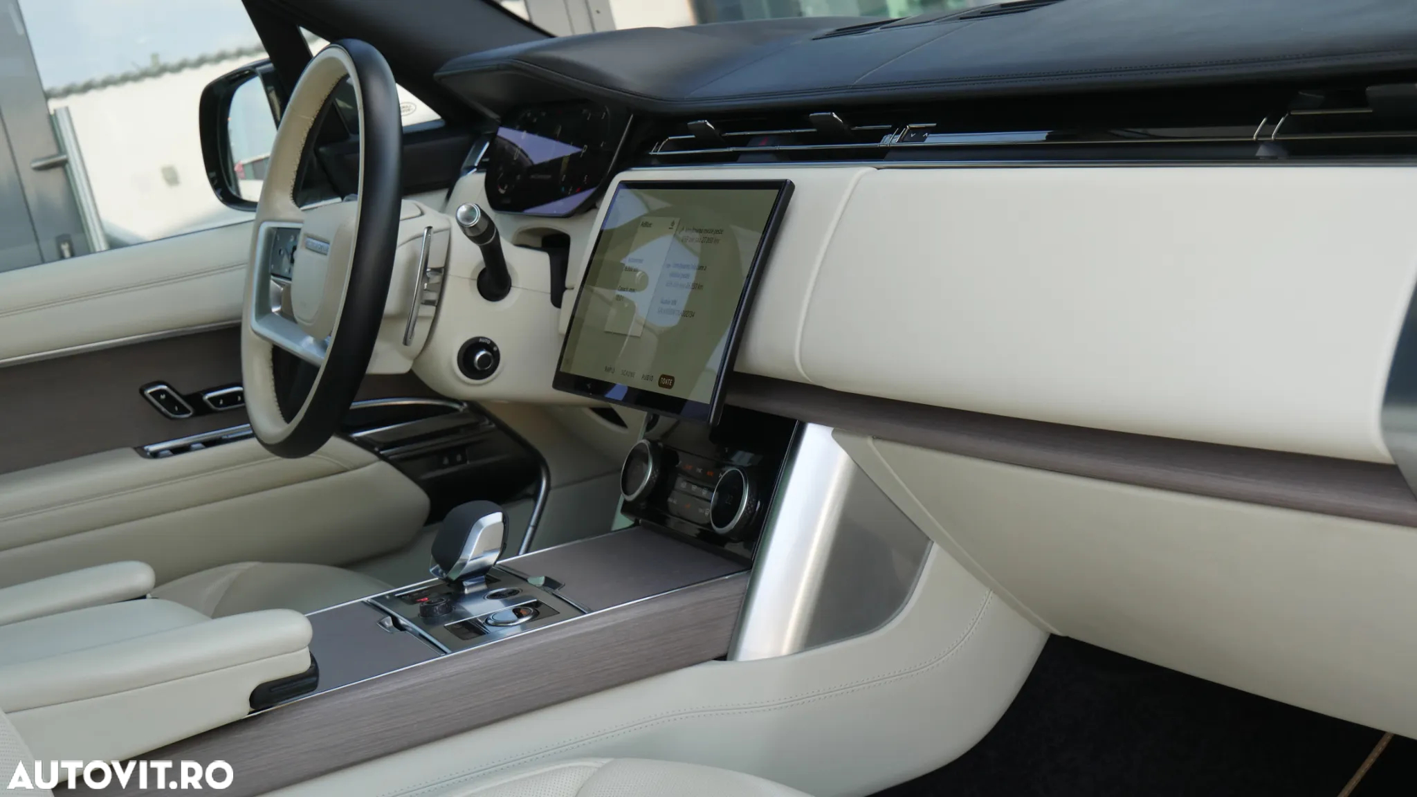 Land Rover Range Rover - 17
