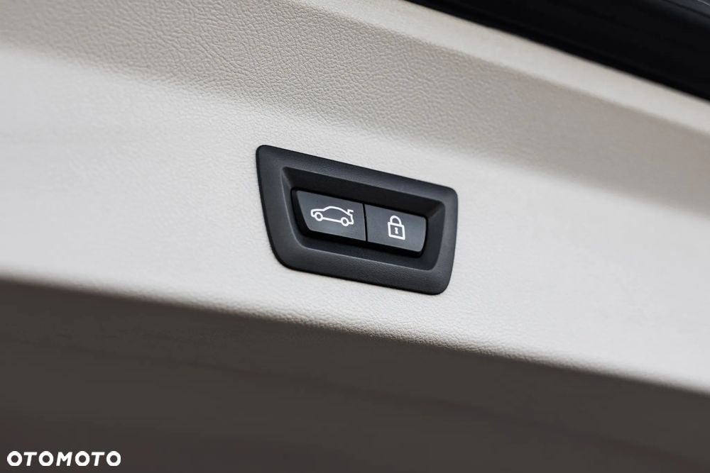 BMW X3 xDrive30i Luxury Line - 39