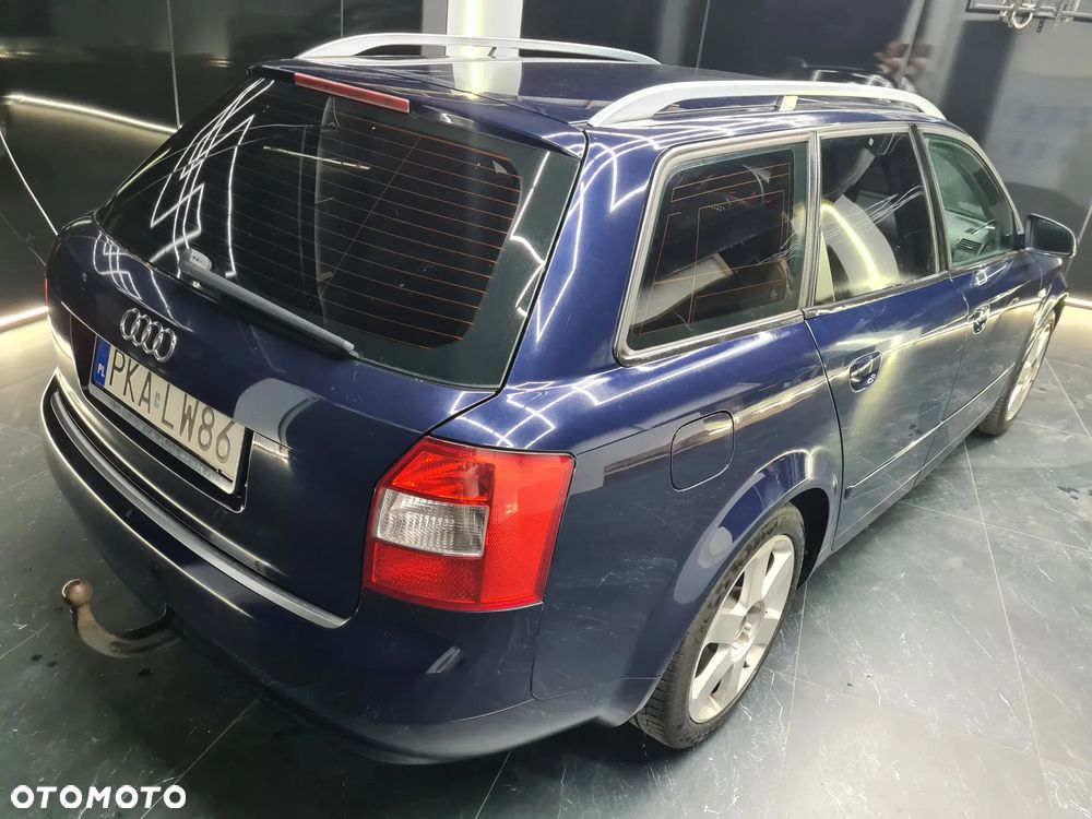 Audi A4 Avant - 10