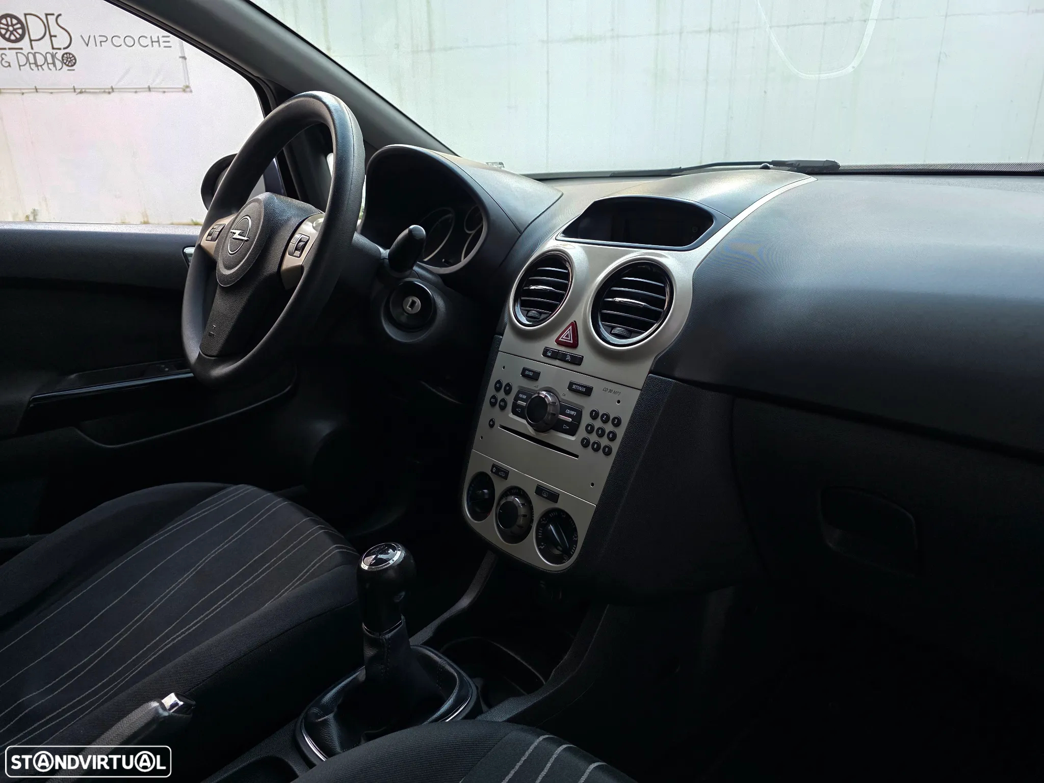 Opel Corsa 1.3 CDTi Enjoy - 41