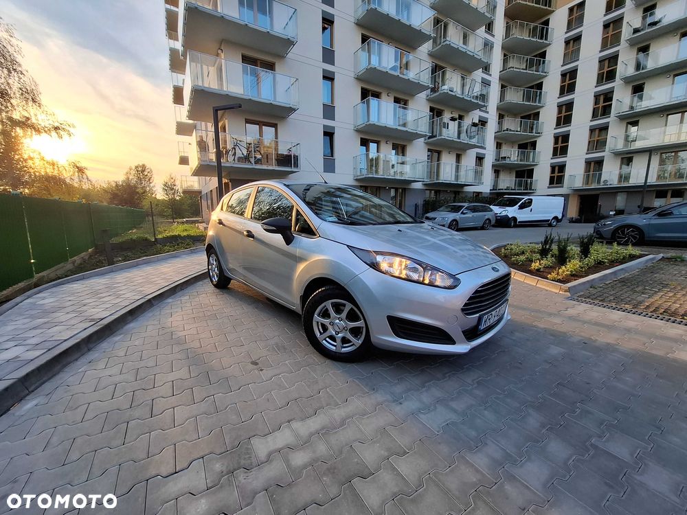 Ford Fiesta - 2