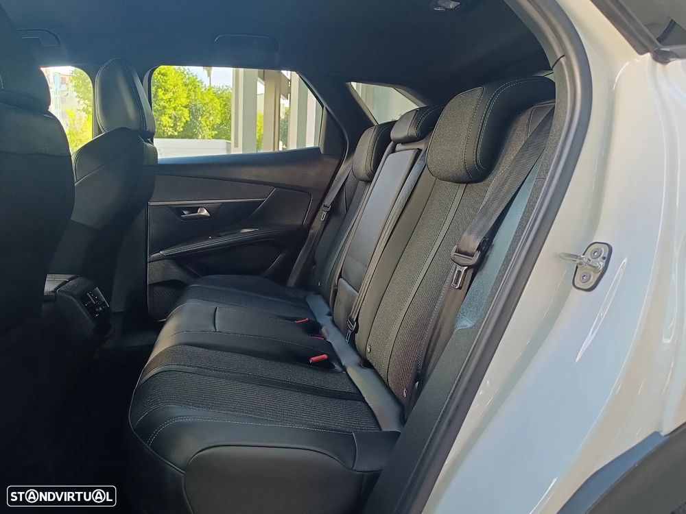 Peugeot 3008 1.6 Hybrid Allure Pack e-EAT8 - 19