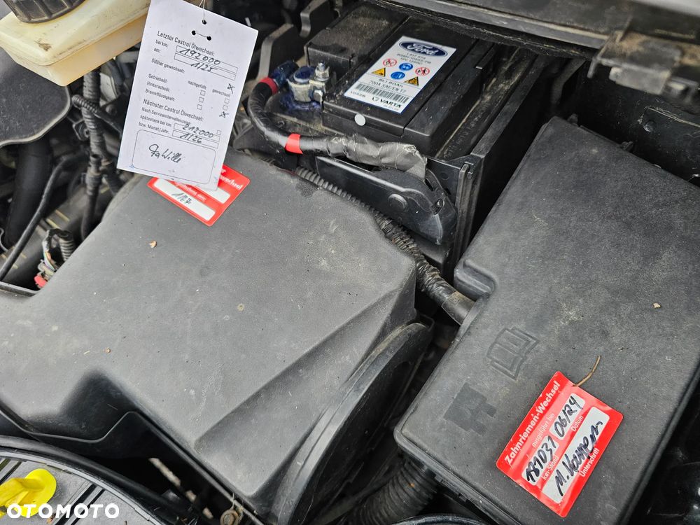 Ford Kuga 2.0 TDCi 2x4 Titanium - 37