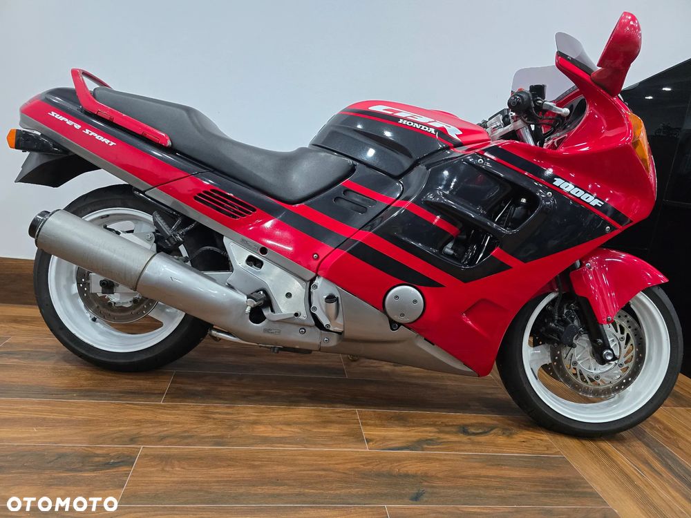 Honda CBR - 1