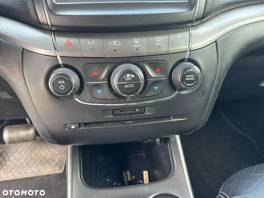 Dodge Journey - 11