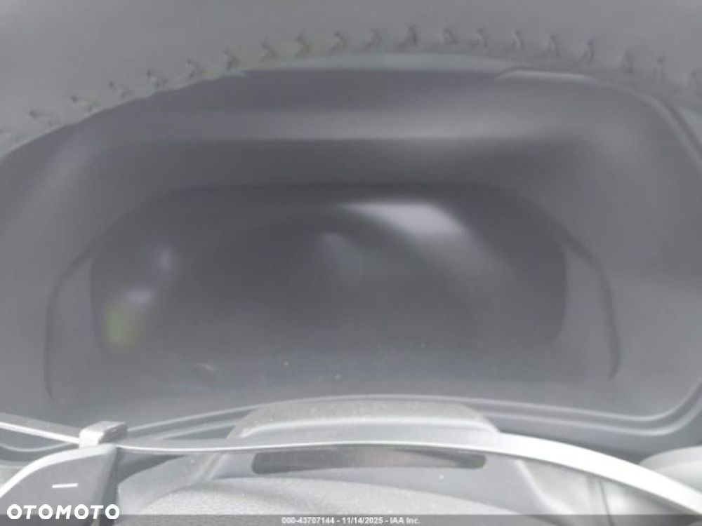 Toyota Grand Highlander - 11