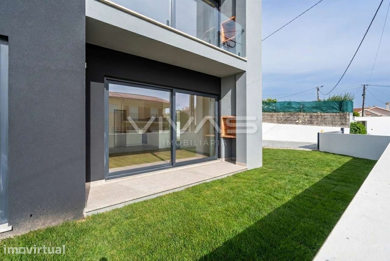Apartamento T2 Venda em Vila Praia de Âncora,Caminha - Grande imagem: 4/32