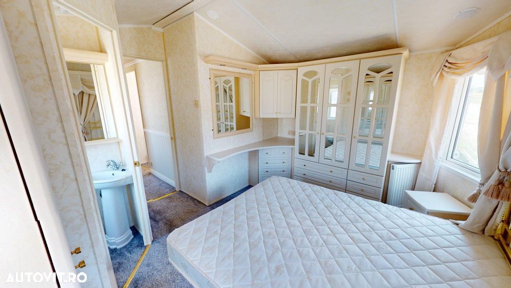 Alta Casă mobilă 4 ANOTIMPURI Willerby Vogue nr. 183 | Tâmplărie PVC și încălzire centrală cu calorifere | 12 x 4 m | 2 dormitoare și 2 băi - 8