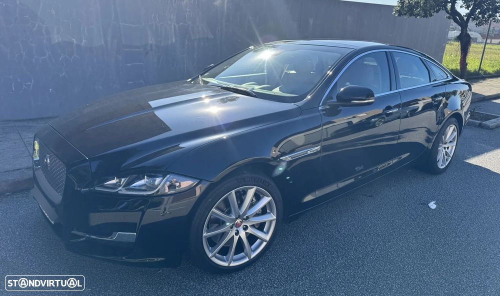 Jaguar XJ 3.0 D V6 Premium Luxury - 5