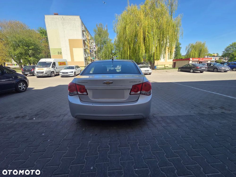 Chevrolet Cruze - 5