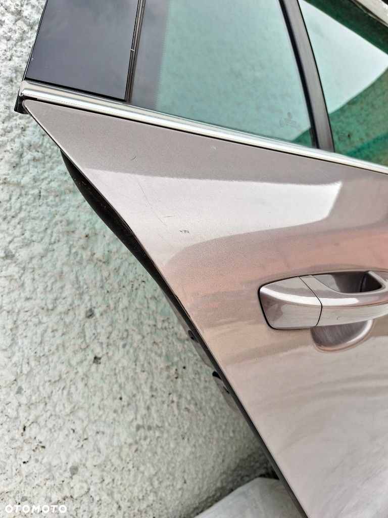 SKODA SUPERB 2011 3T KOMBI DRZWI PRAWE PRZEDNIE TYLNIE PRAWY PRZÓD TYŁ LF4U - 14