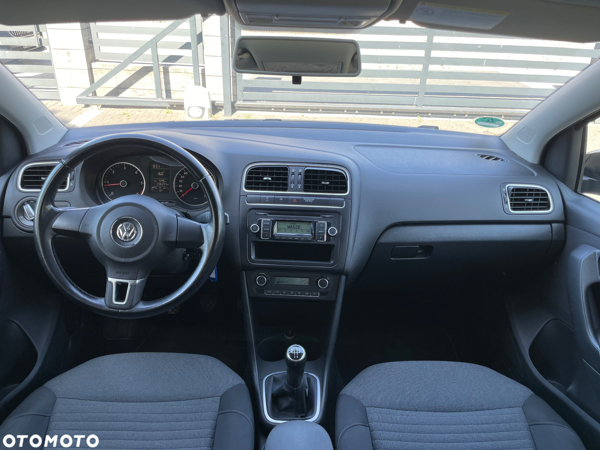 Volkswagen Polo 1.6 TDI Comfortline - 18