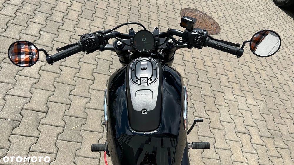 Harley-Davidson Sportster - 14