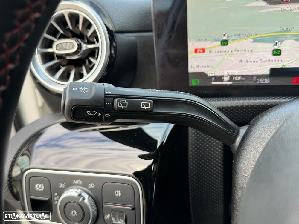 Mercedes-Benz A 250 e AMG Line - 19