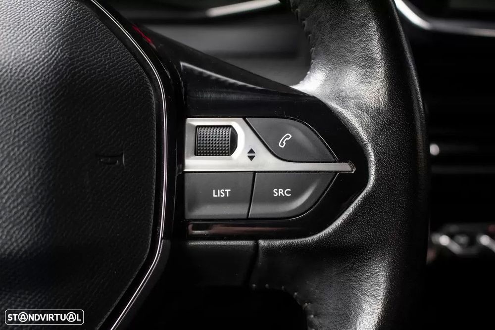 Peugeot 2008 1.2 PureTech Active - 15