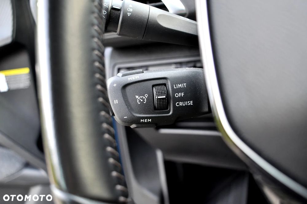 Peugeot 3008 BlueHDi 130 Stop & Start Allure Business-Paket - 38