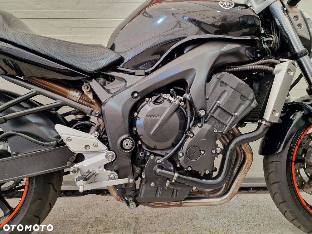 Yamaha FZ - 12