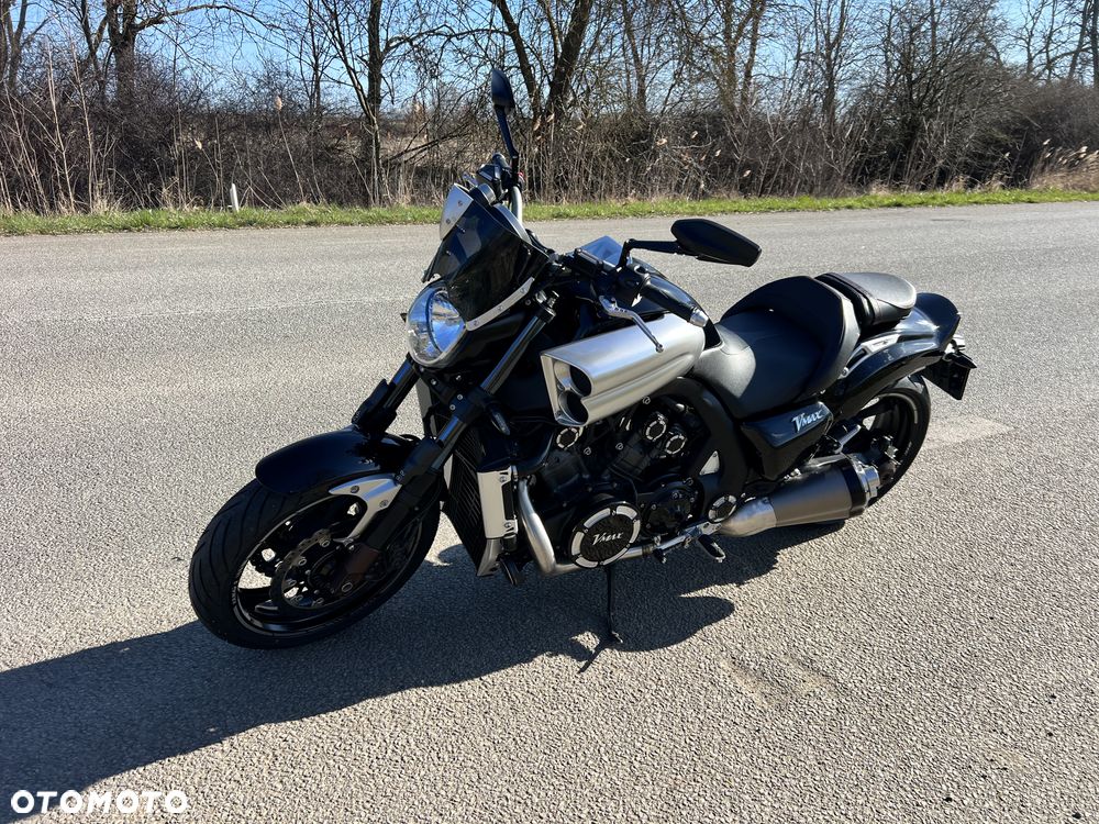 Yamaha V-MAX - 10