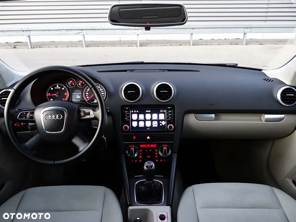 Audi A3 Sportback 1.6 TDI Attraction - 25