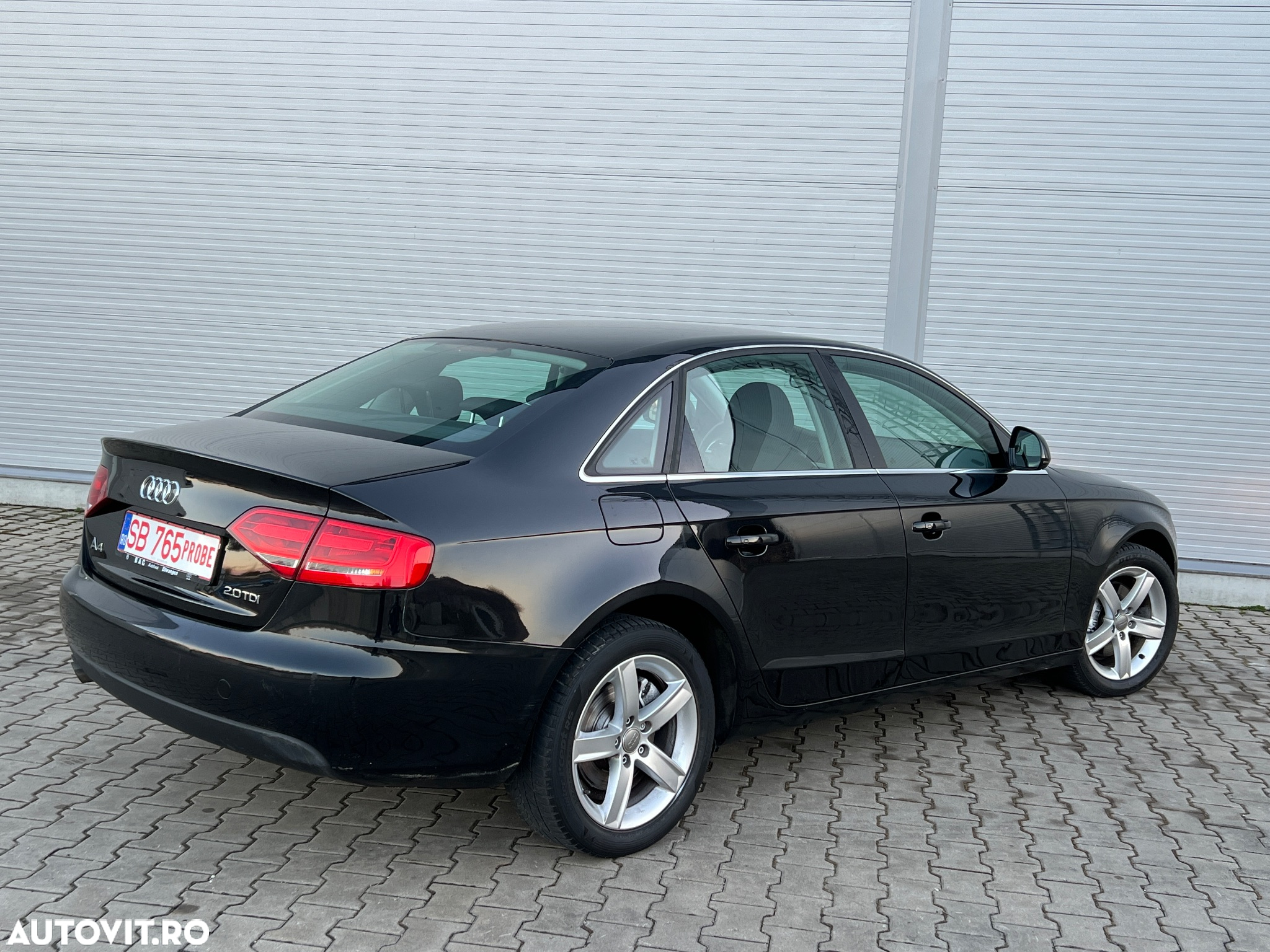 Audi A4 2.0 TDI B8 - 6