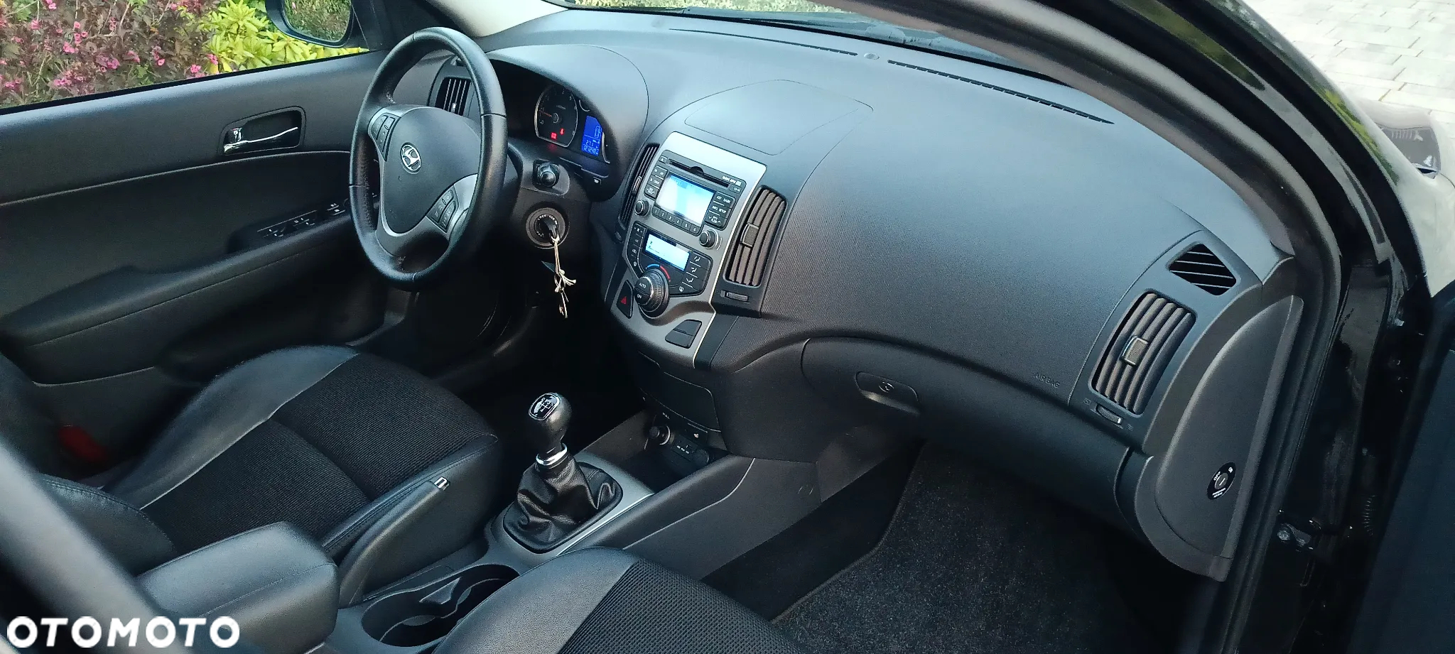 Hyundai i30 1.4 FIFA WM Edition - 13