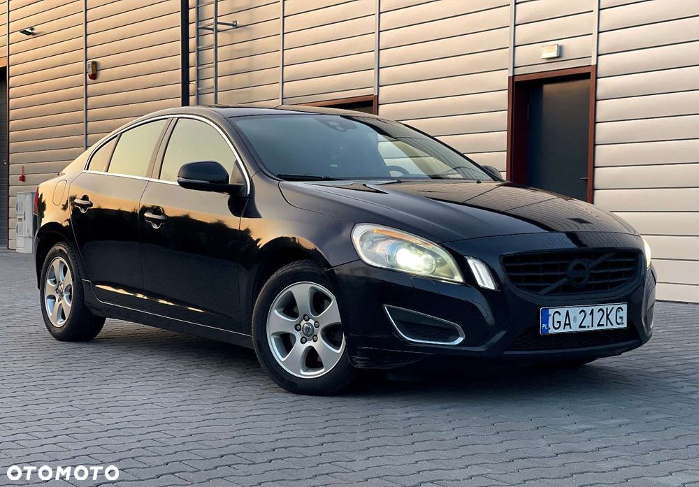 Volvo S60 - 1