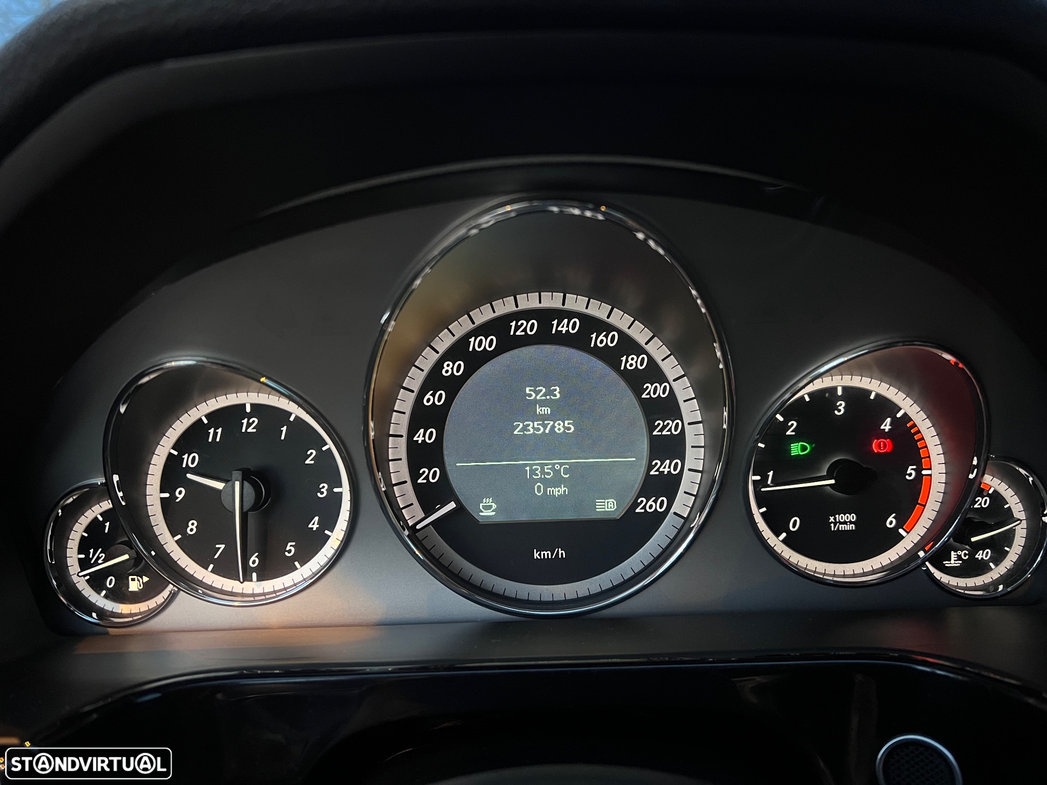 Mercedes-Benz E 250 CDi Avantgarde BlueEfficiency - 22