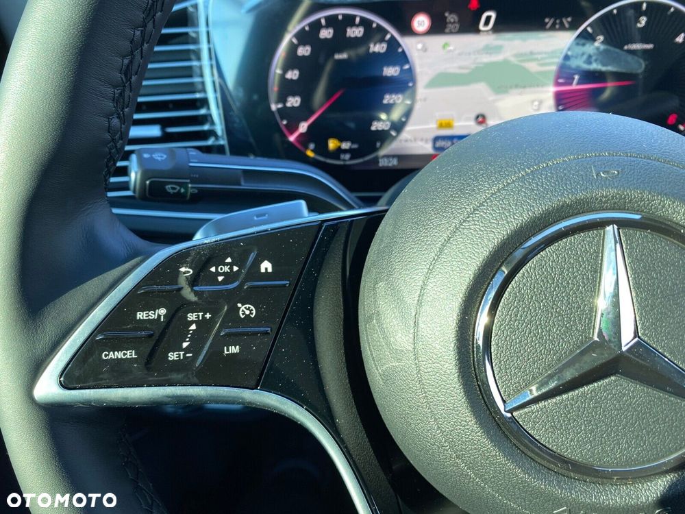 Mercedes-Benz GLE - 12