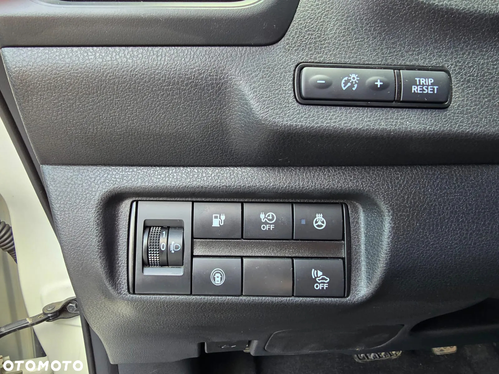 Nissan Leaf 40kWh N-Connecta - 12