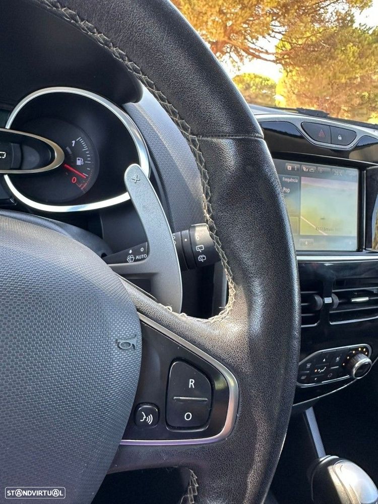 Renault Clio Sport Tourer 1.2 TCE GT EDC - 25